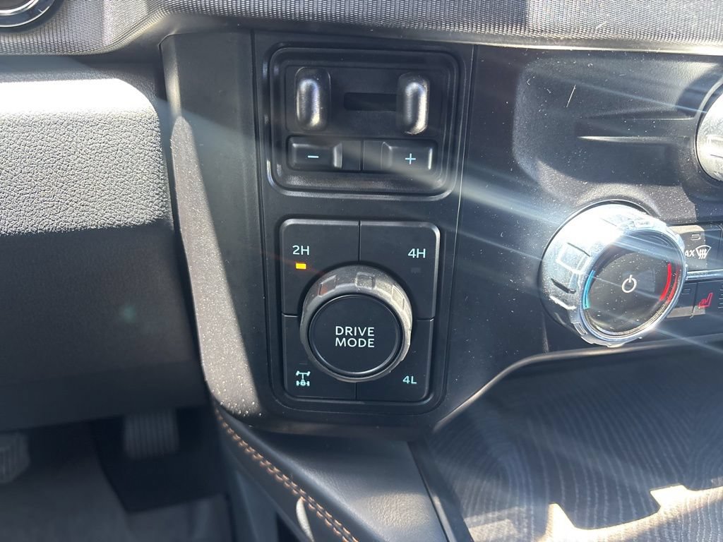 Used 2024 Ford F350 Platinum AWD/4WD image 29