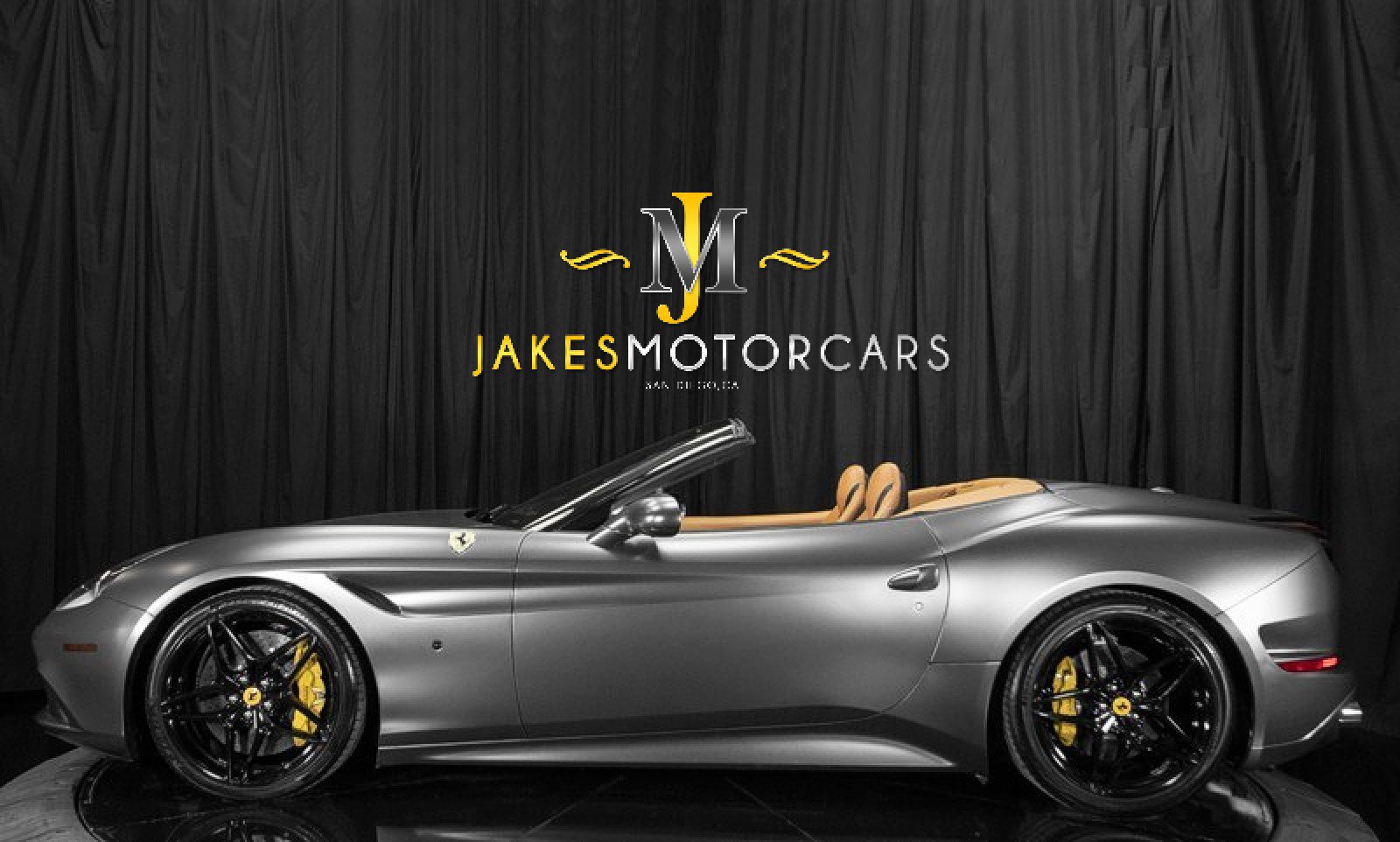 Used 2016 Ferrari California T RWD image 2