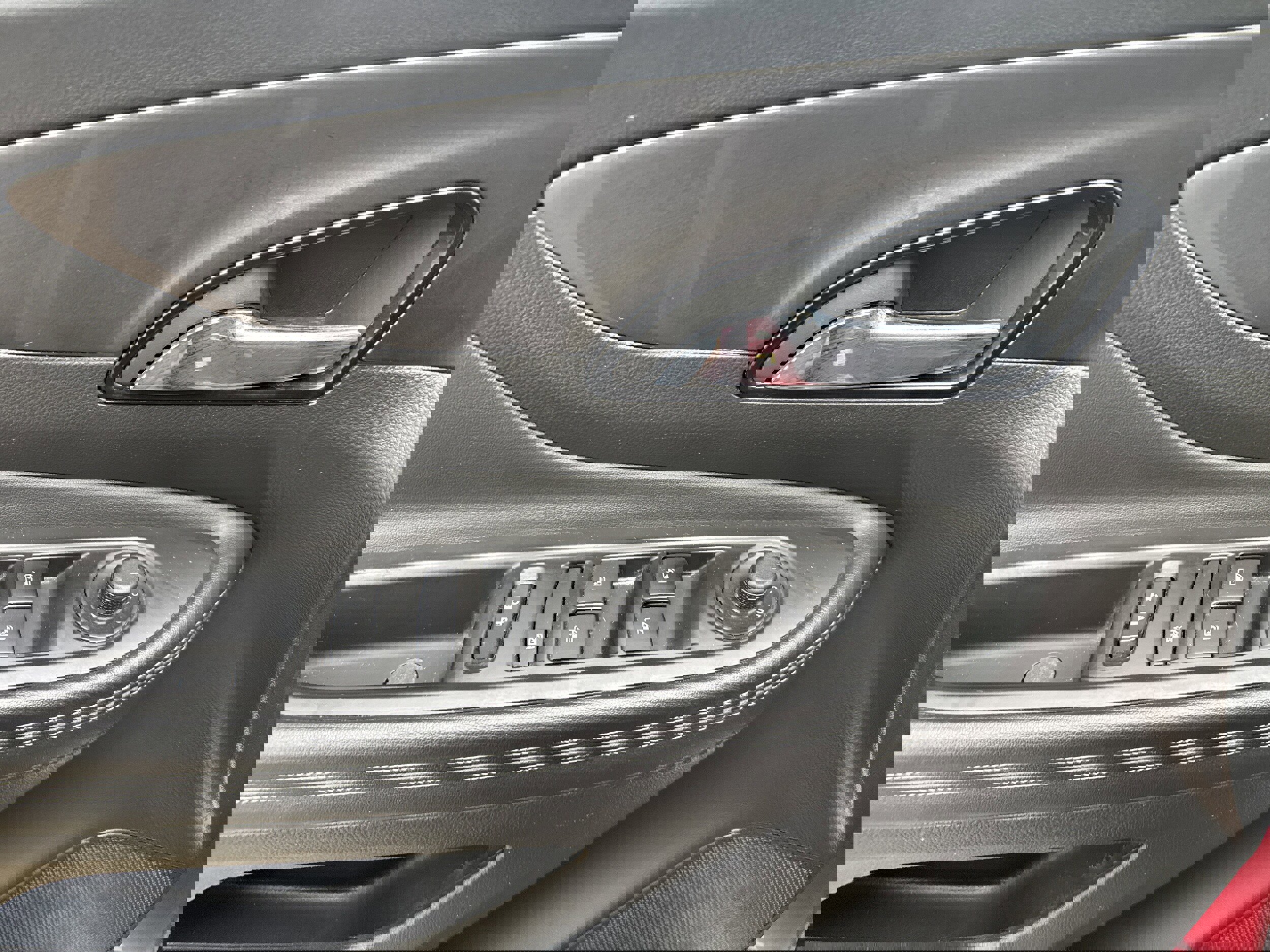 Used 2020 Buick Encore Sport Touring w/ Safety Package image 9