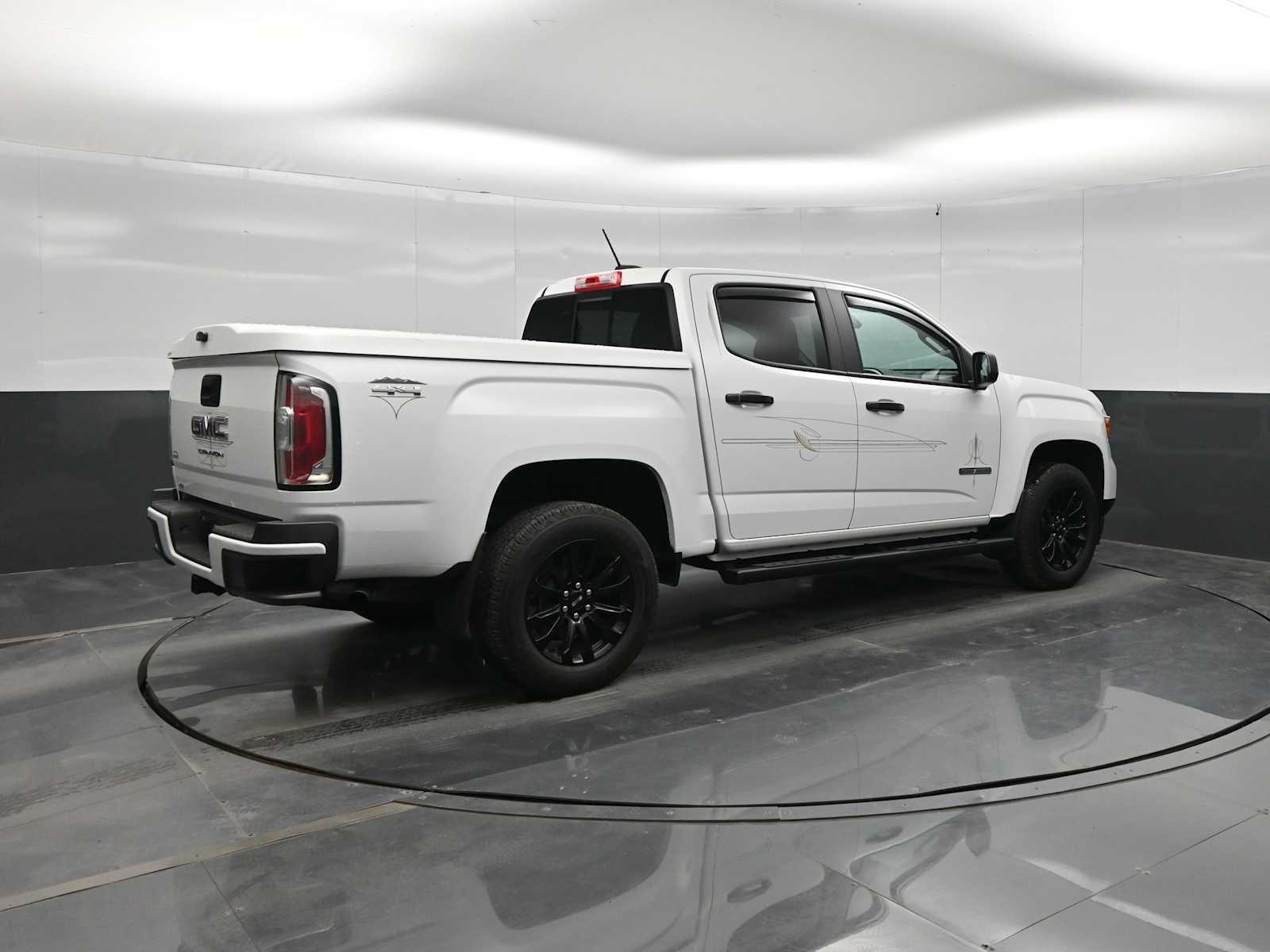 Used 2022 GMC Canyon Elevation w/ Trailering Package AWD/4WD image 8