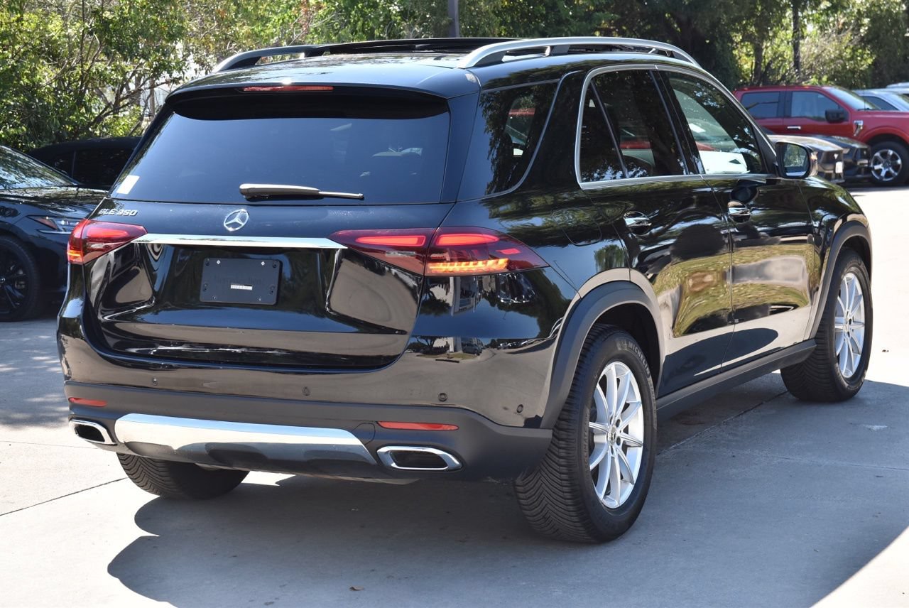 Used 2025 Mercedes-Benz GLE 350 4MATIC w/ Driver Assistance Package image 8