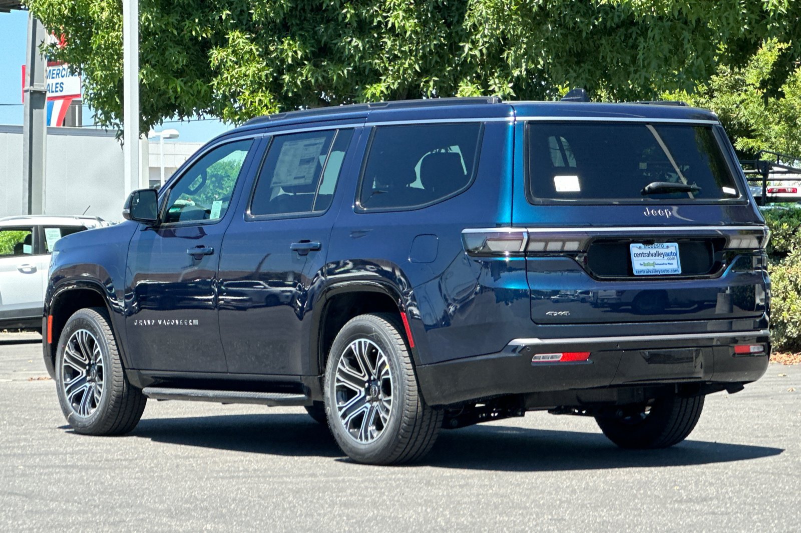 New 2026 Jeep Grand Wagoneer 4WD image 6