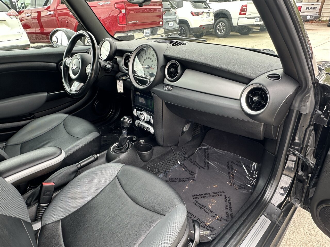 Used 2010 MINI Cooper Convertible FWD image 12