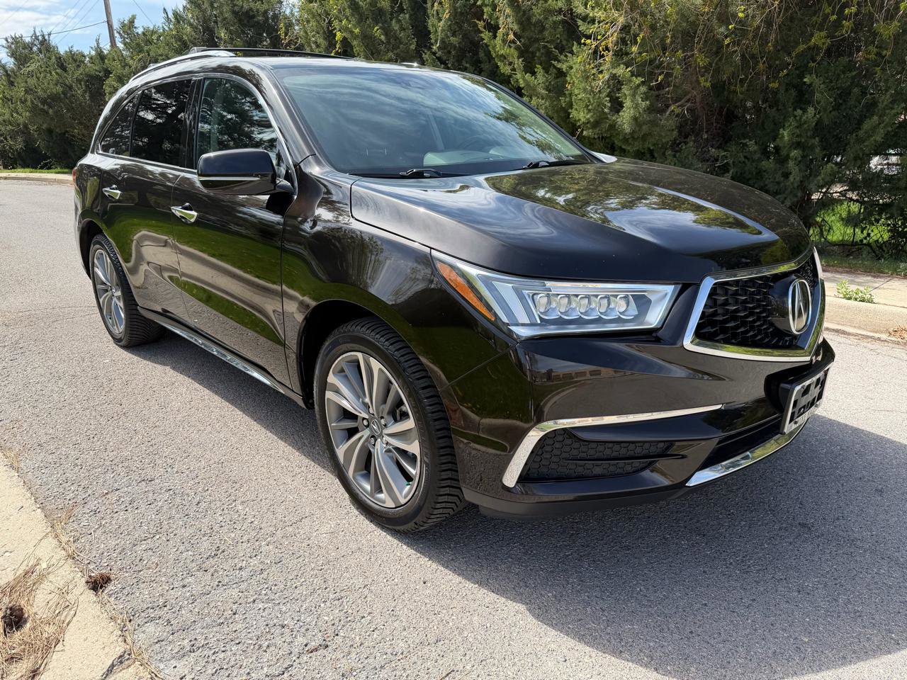 Used 2017 Acura MDX SH-AWD w/ Technology Package image 2