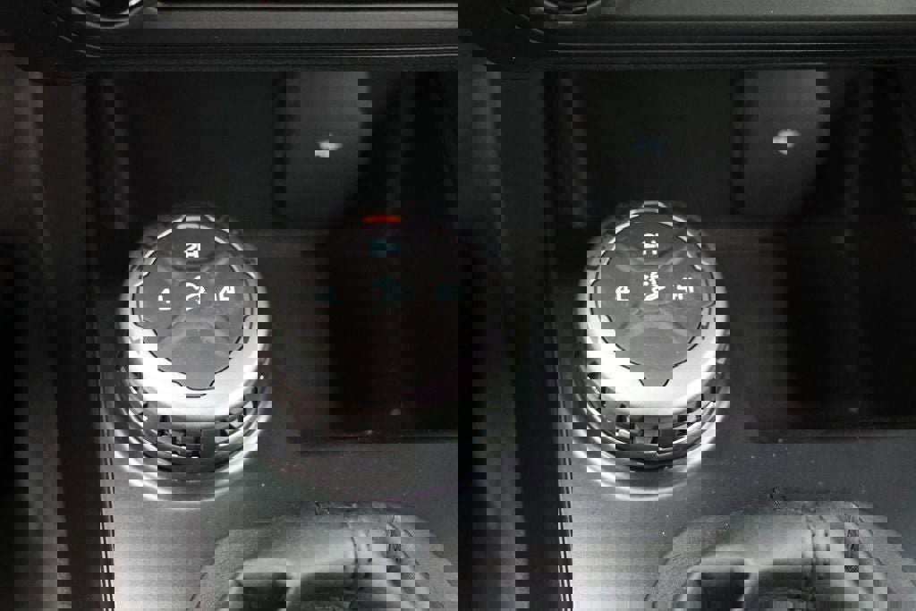 New 2025 Ford Bronco 2-Door image 21