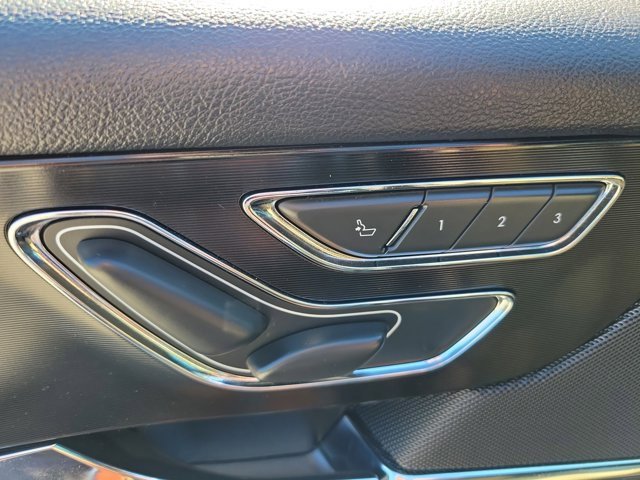 Used 2020 Lincoln Corsair Reserve w/ Equipment Group 201A image 25