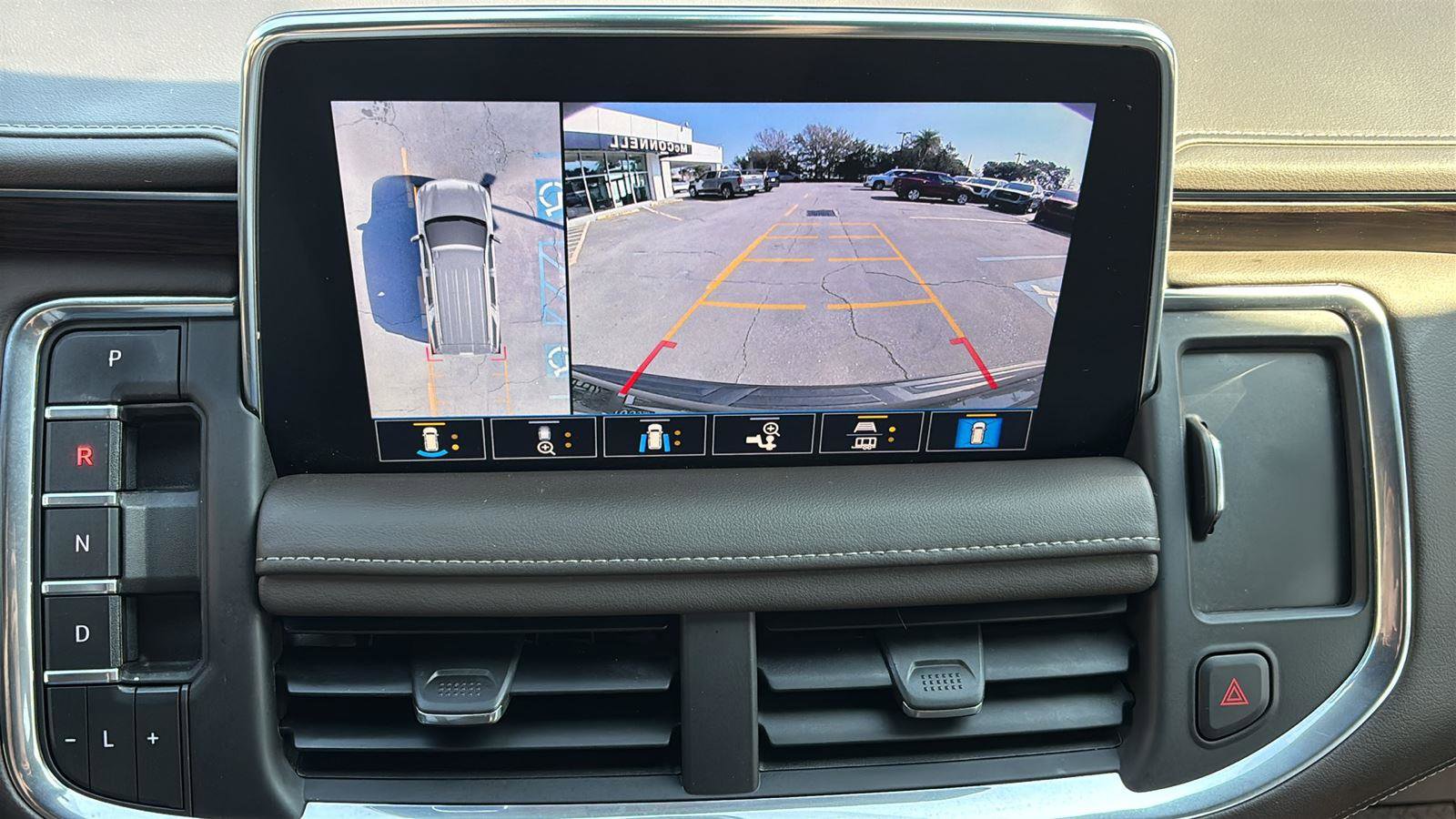 Used 2021 Chevrolet Tahoe Z71 w/ Luxury Package image 34