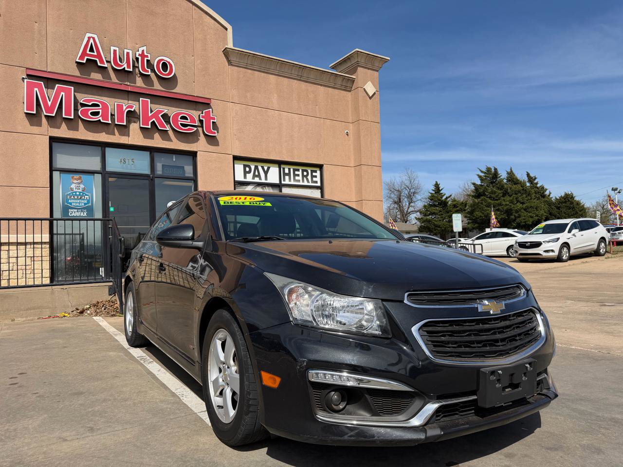 Used 2016 Chevrolet Cruze LT w/ Sun And Sound Package FWD image 3