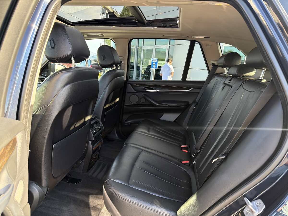 Used 2014 BMW X5 xDrive35d AWD/4WD image 13