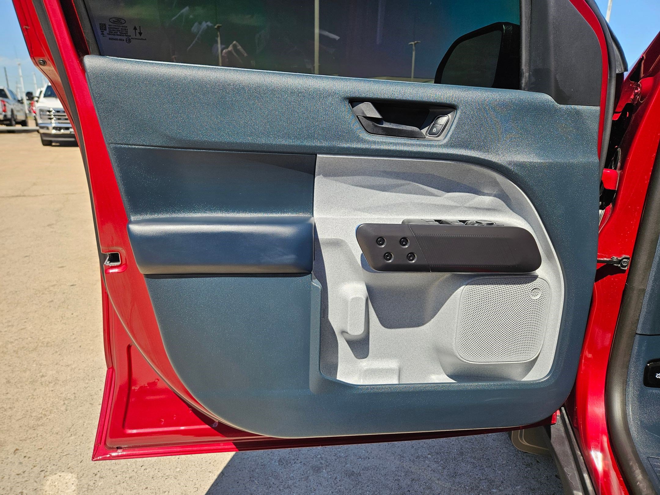 Used 2025 Ford Maverick XLT image 12