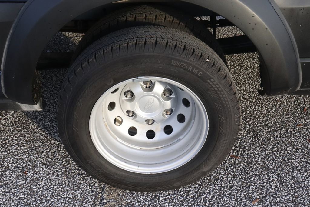 Used 2025 Ford Transit 350 XL image 40