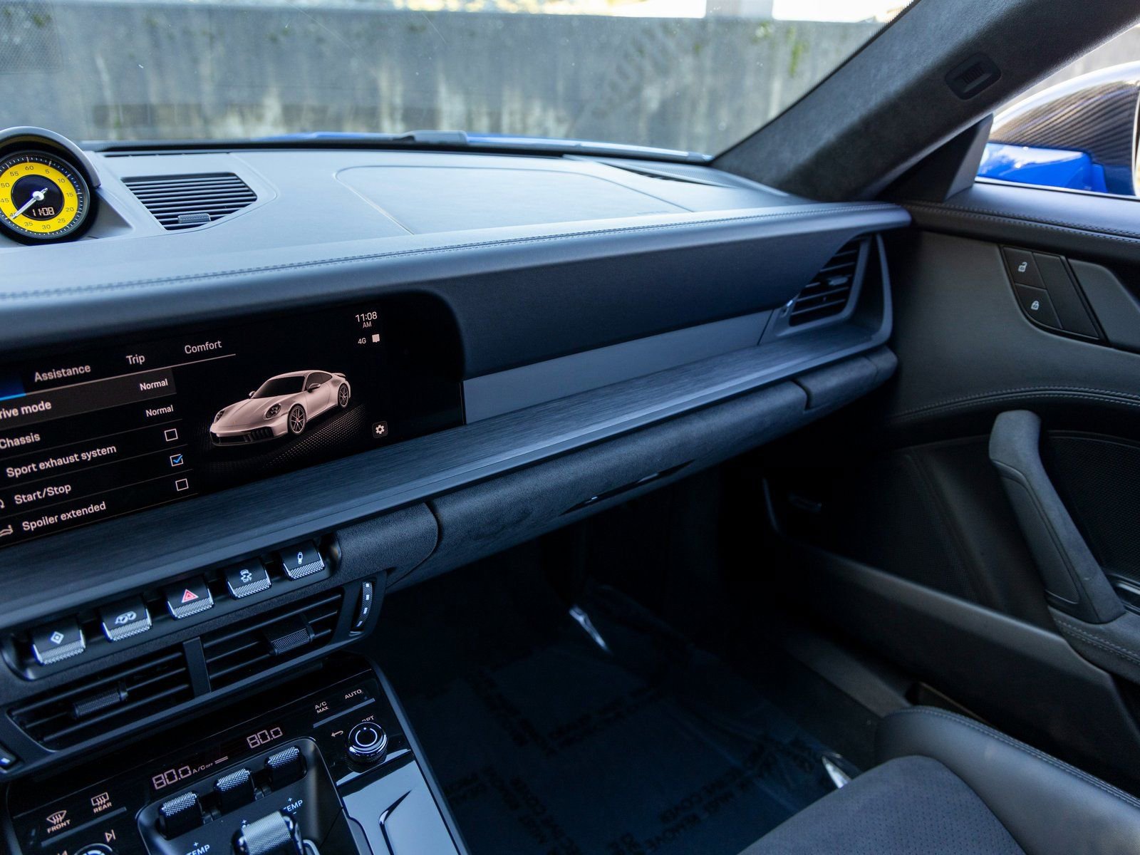 Certified 2025 Porsche 911 Carrera GTS RWD image 39