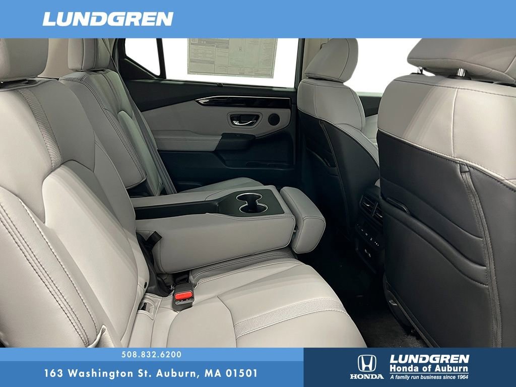New 2025 Honda Pilot EX-L image 9