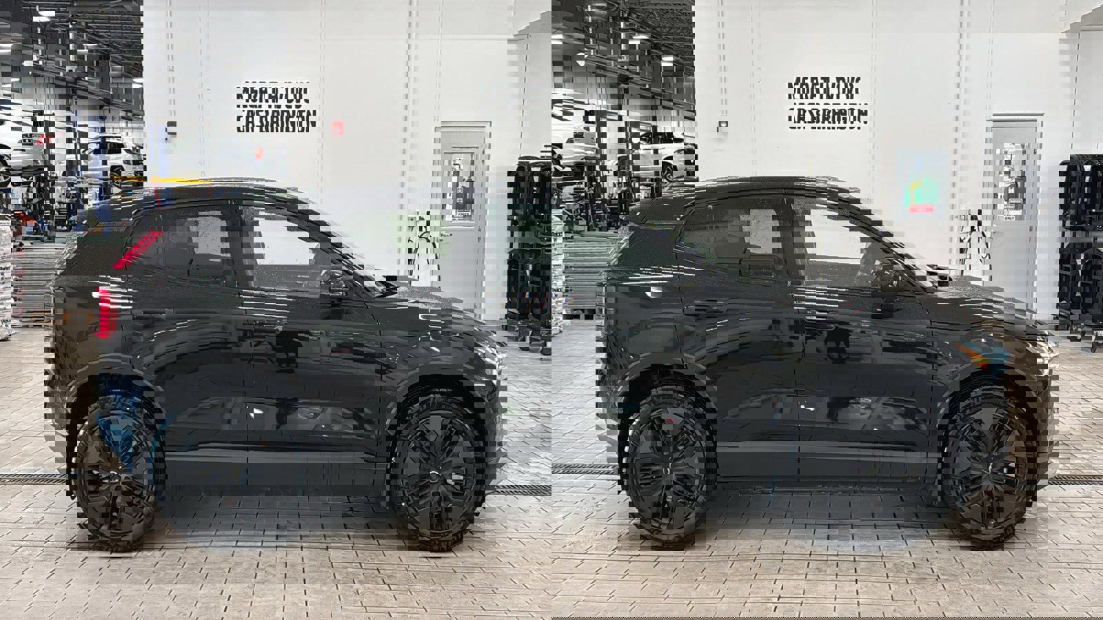 New 2026 Volvo EX30 Cross Country Ultra image 4