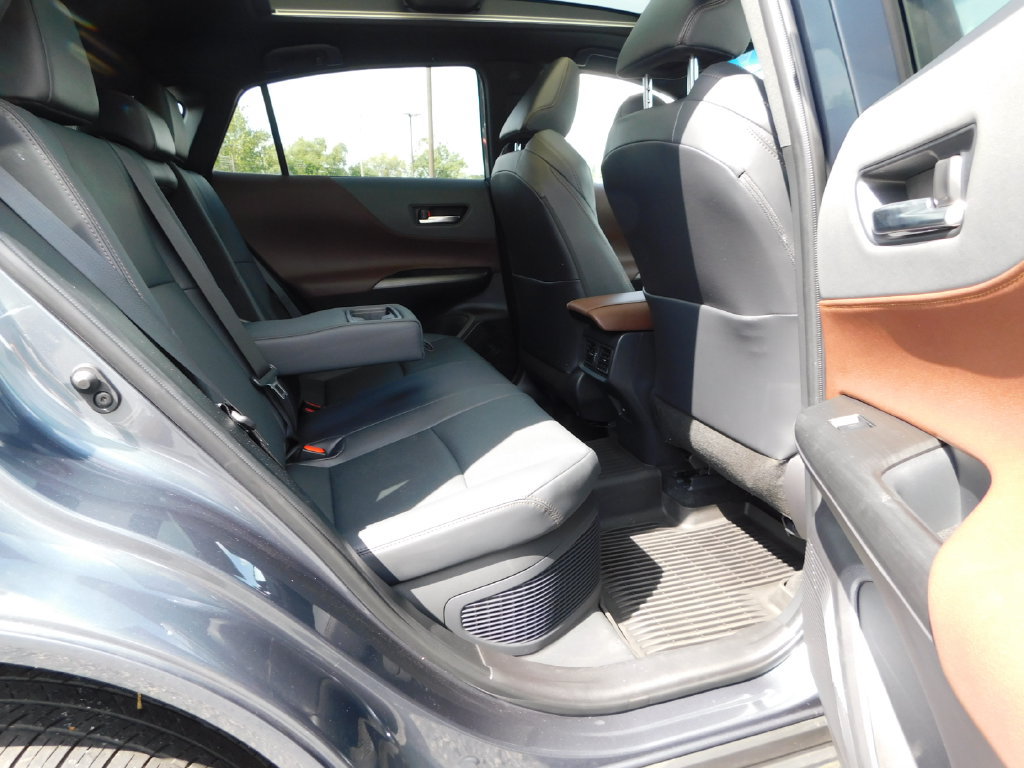 Used 2023 Toyota Venza Limited AWD/4WD image 22