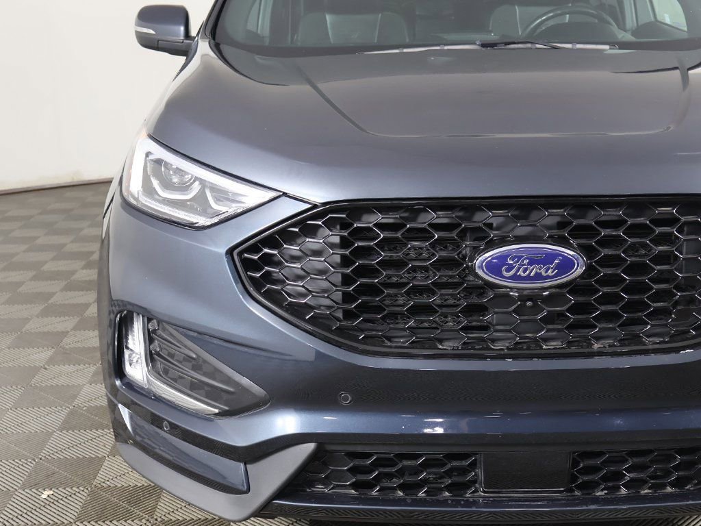 Used 2023 Ford Edge ST w/ Equipment Group 401A image 16