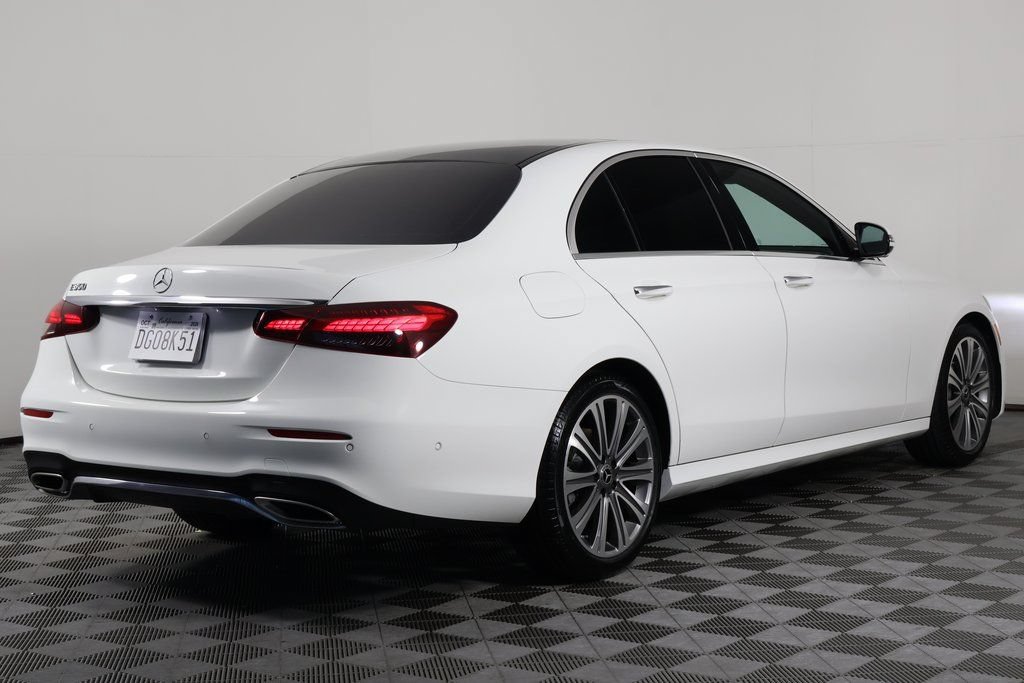 Used 2022 Mercedes-Benz E 350 Sedan image 4