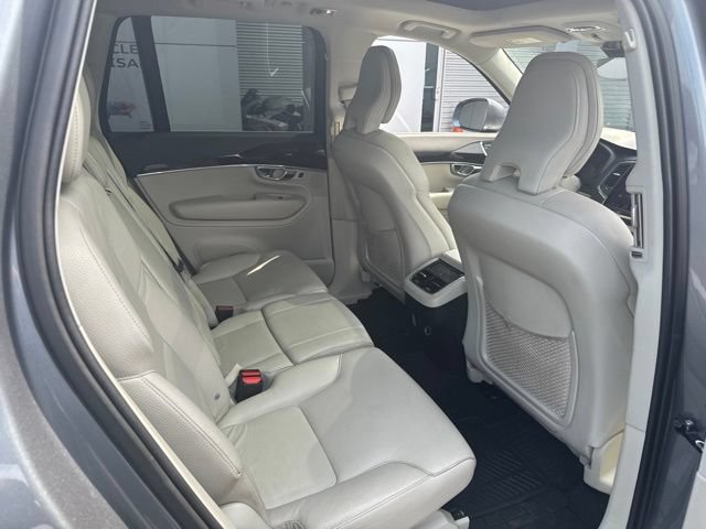 Used 2019 Volvo XC90 T6 Momentum AWD/4WD image 13