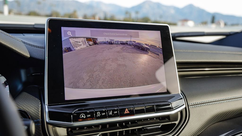 New 2026 Jeep Compass Latitude image 24