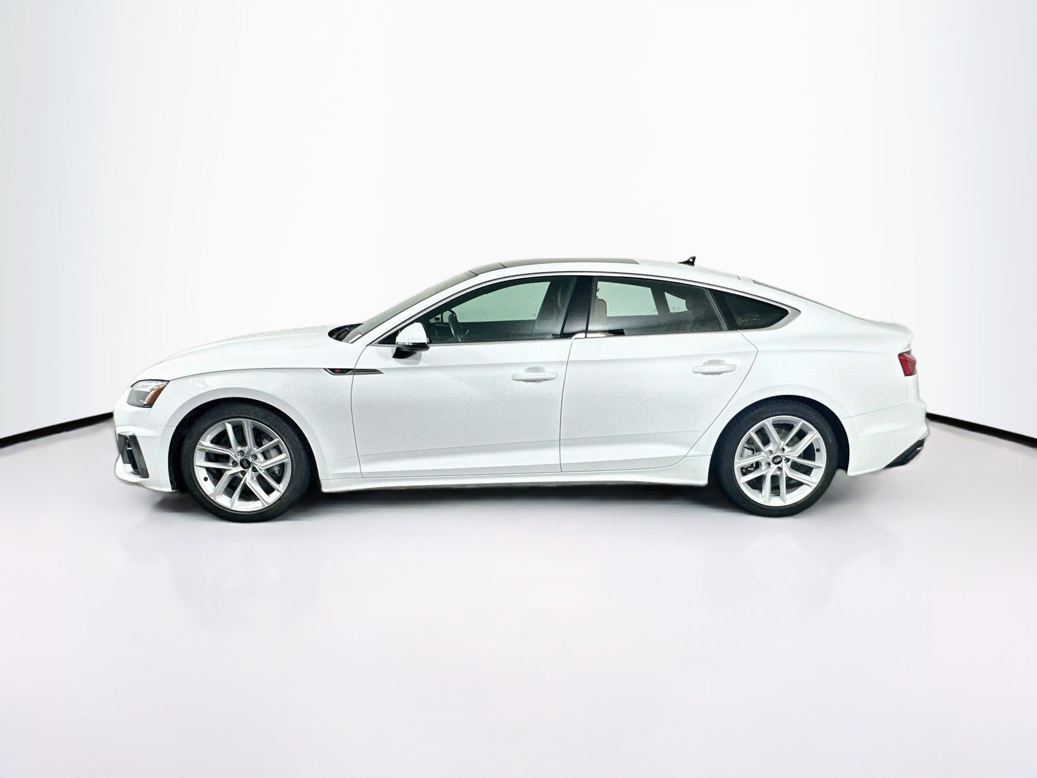 Used 2024 Audi A5 2.0T Premium Plus AWD/4WD image 4