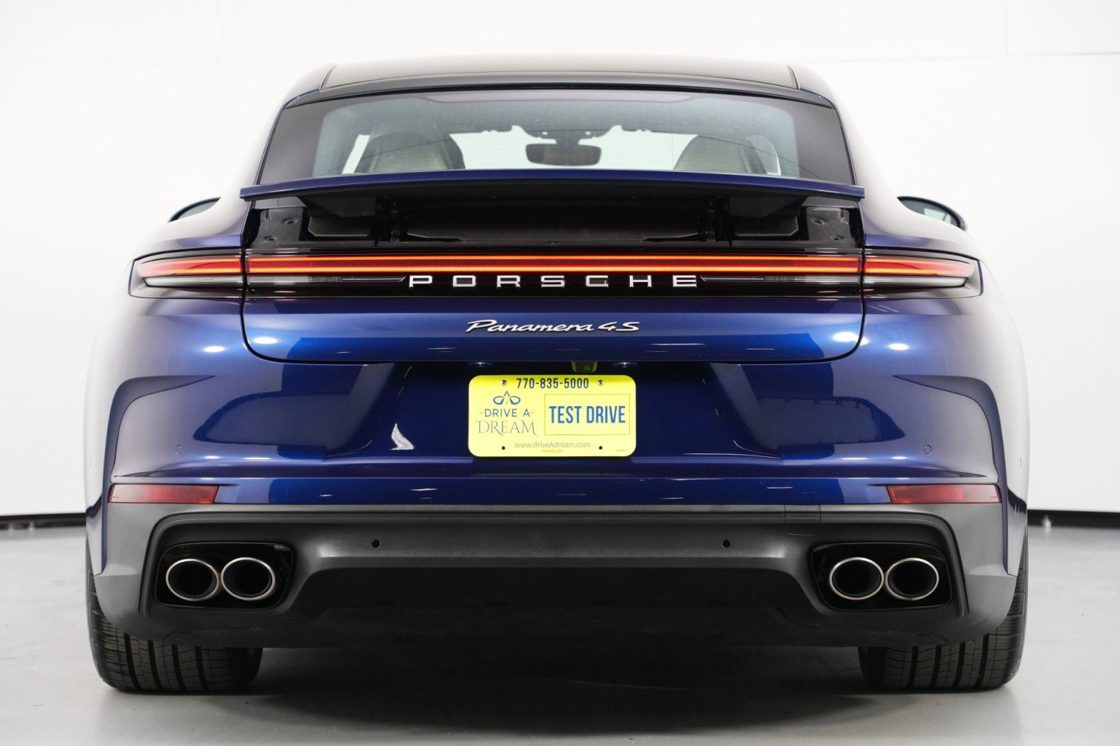 Used 2025 Porsche Panamera 4S w/ Premium Package image 10