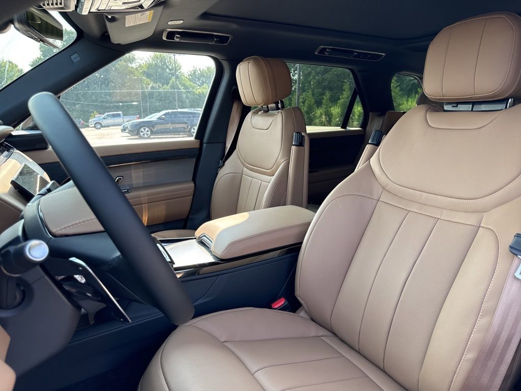 New 2024 Land Rover Range Rover Sport SE image 11