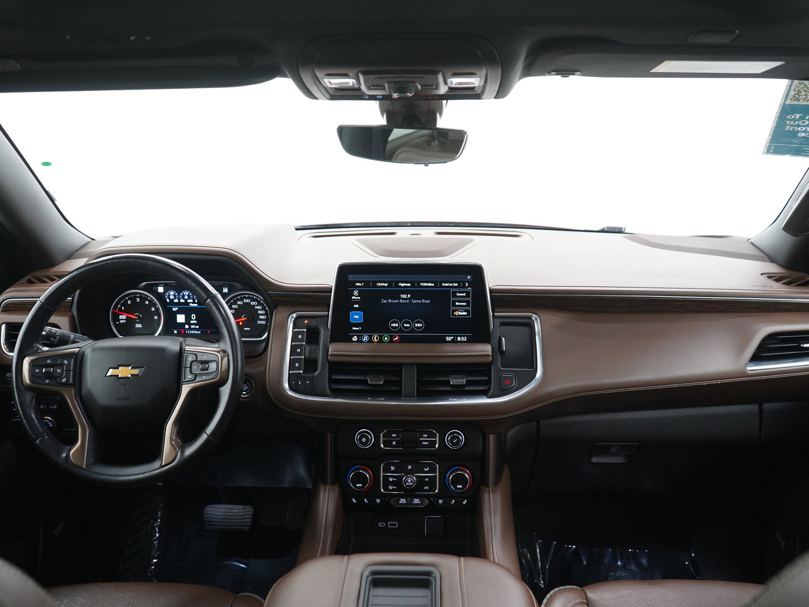 Used 2021 Chevrolet Suburban High Country w/ Premium Package AWD/4WD image 15