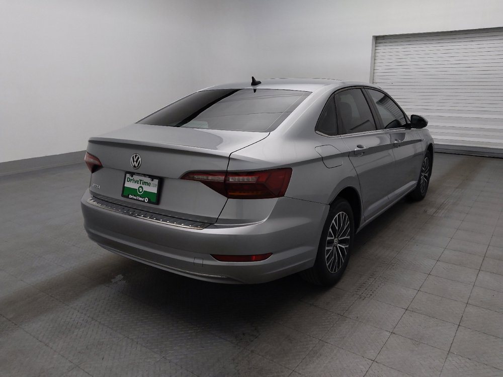 Used 2019 Volkswagen Jetta SEL w/ Cold Weather Package FWD image 9