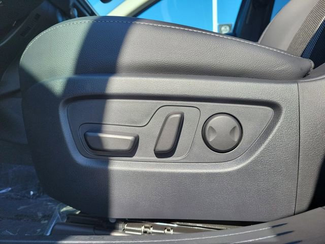 Certified 2025 MAZDA CX-50 AWD 2.5 S w/ Premium Package image 18