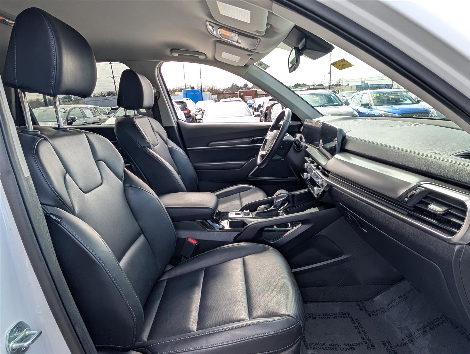 Used 2024 Kia Telluride LX image 10