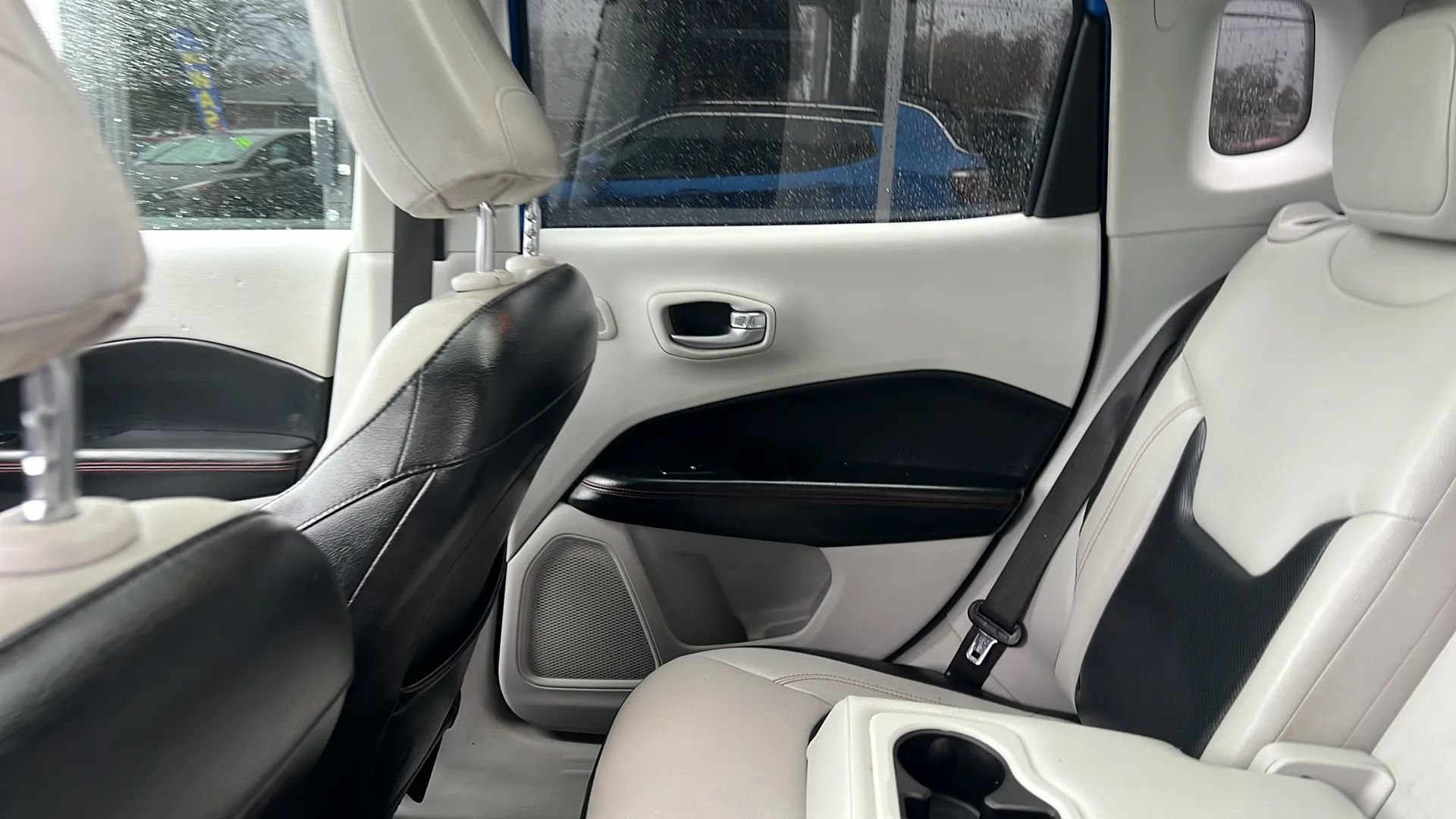 Used 2018 Jeep Compass Limited w/ Navigation Group image 32