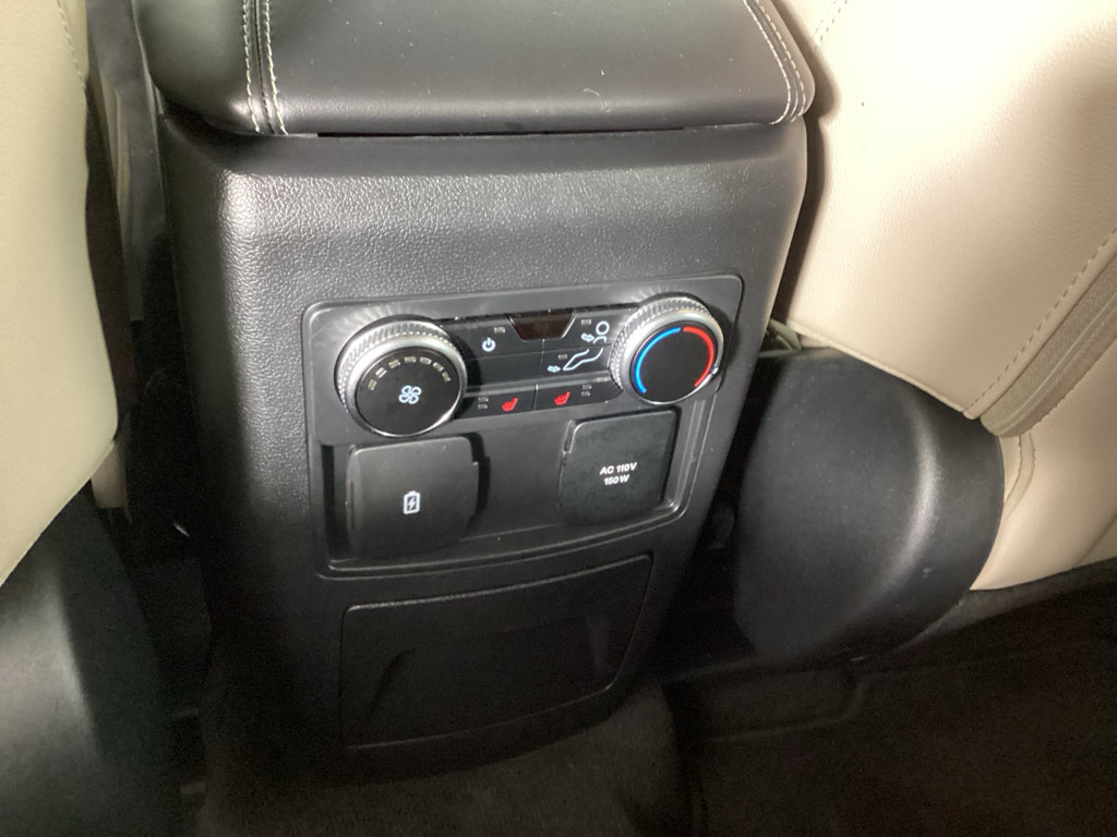 Used 2023 Ford Explorer Limited w/ Equipment Group 301A AWD/4WD image 21