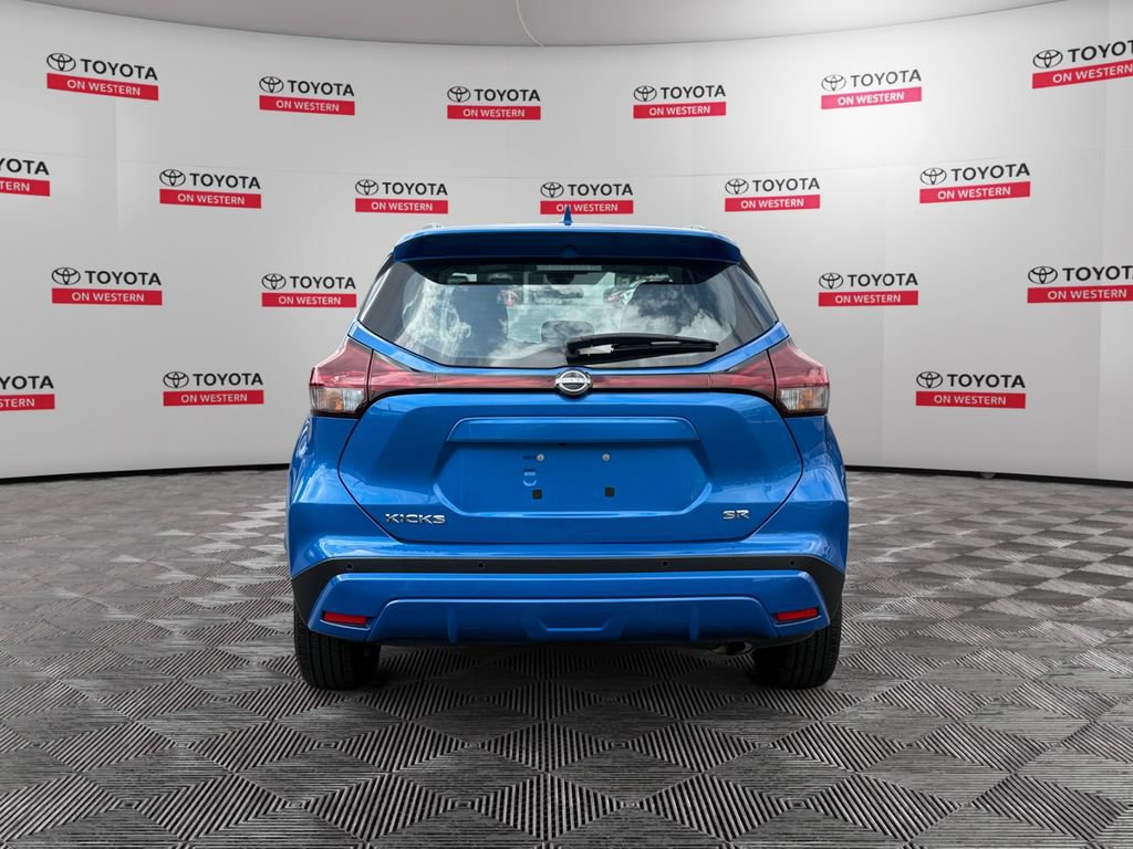 Used 2024 Nissan Kicks SR FWD image 6