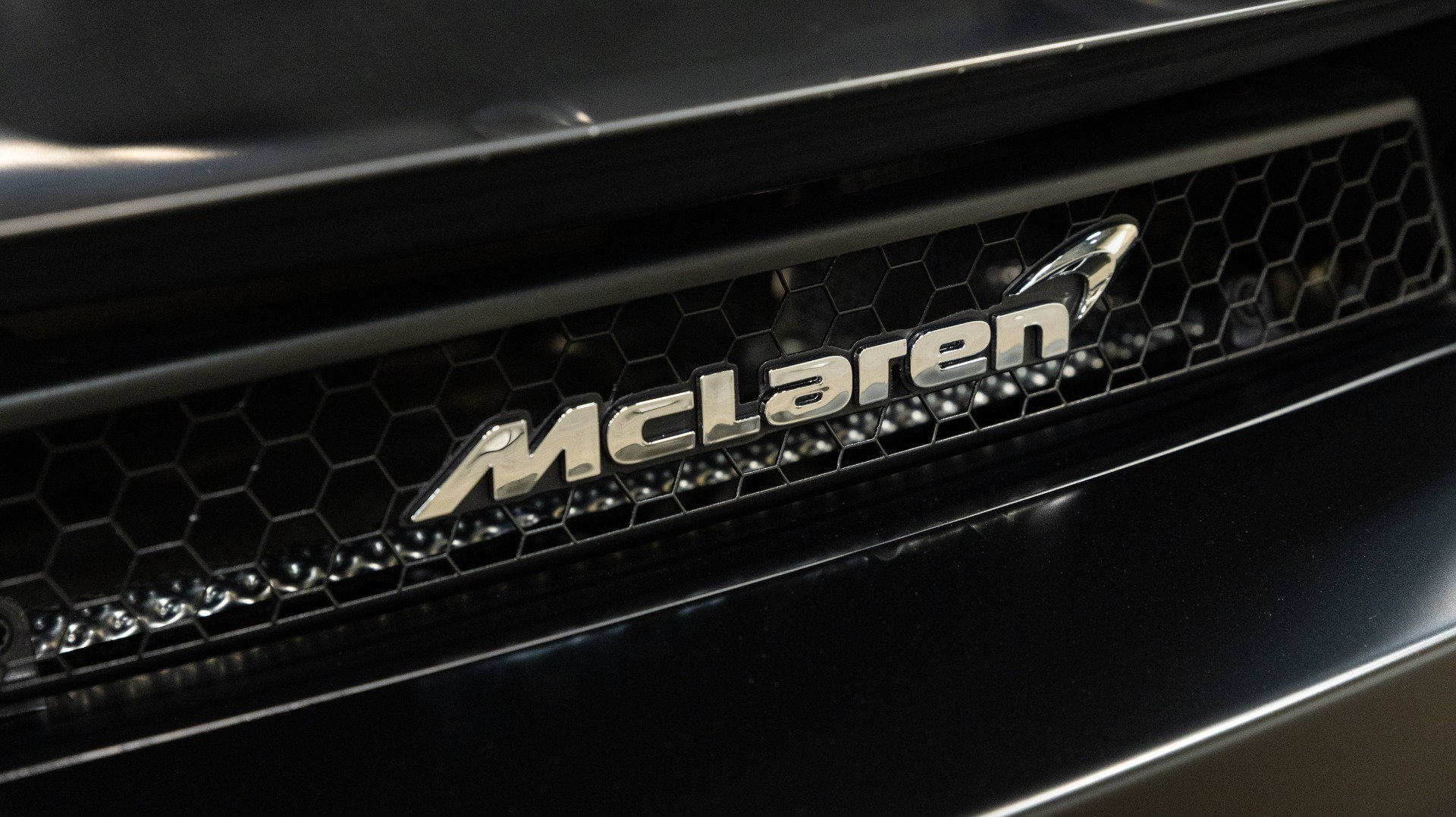 Used 2020 McLaren 720S Spider image 15