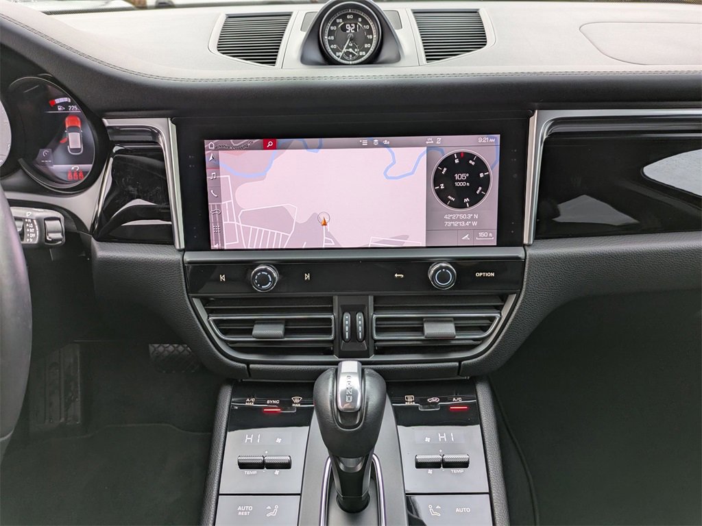 Used 2022 Porsche Macan S image 31