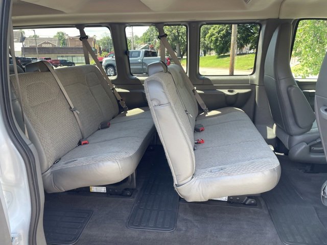 Used 2024 Chevrolet Express 3500 LT w/ LT Preferred Equipment Group image 30