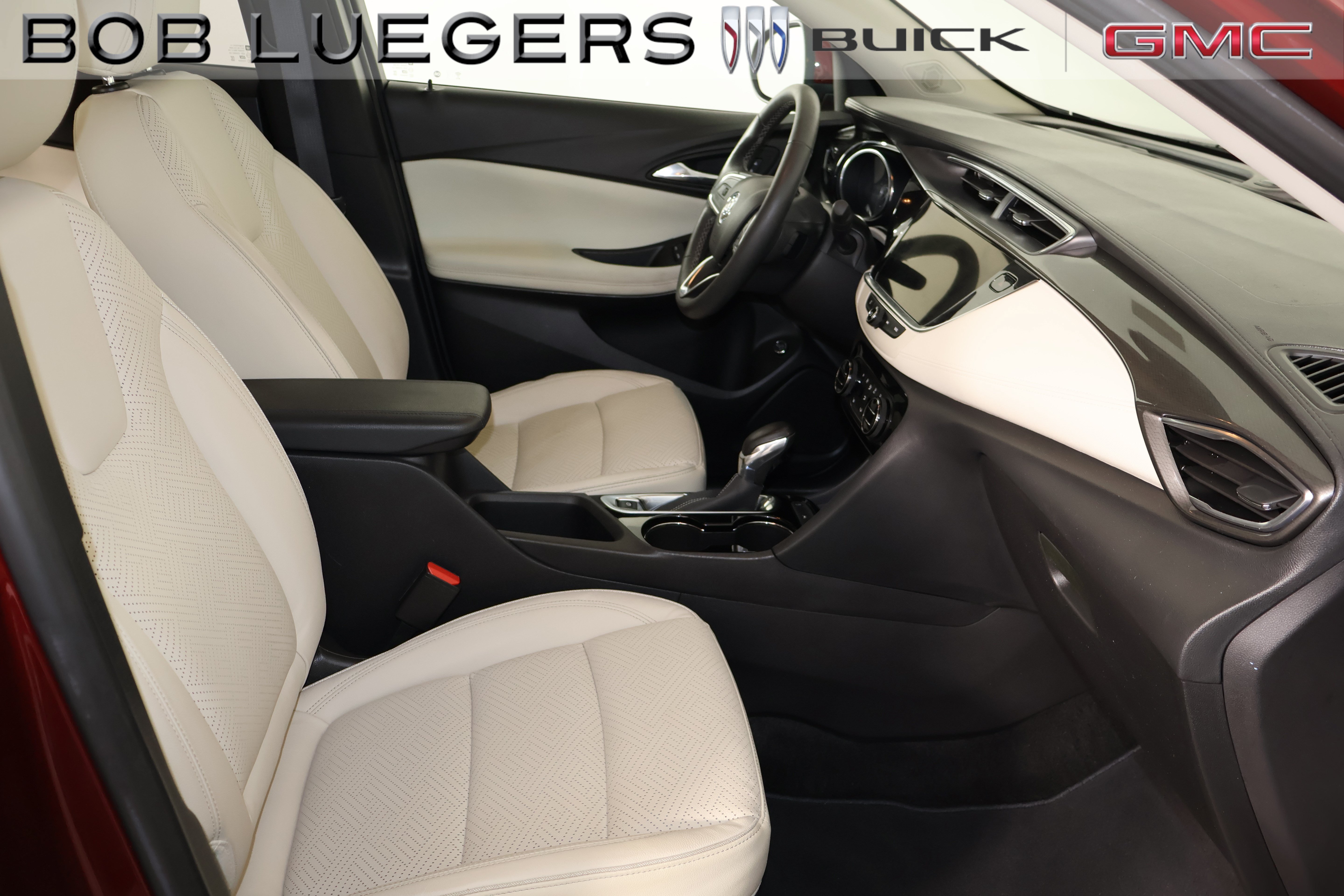 Certified 2022 Buick Encore GX Essence FWD image 18
