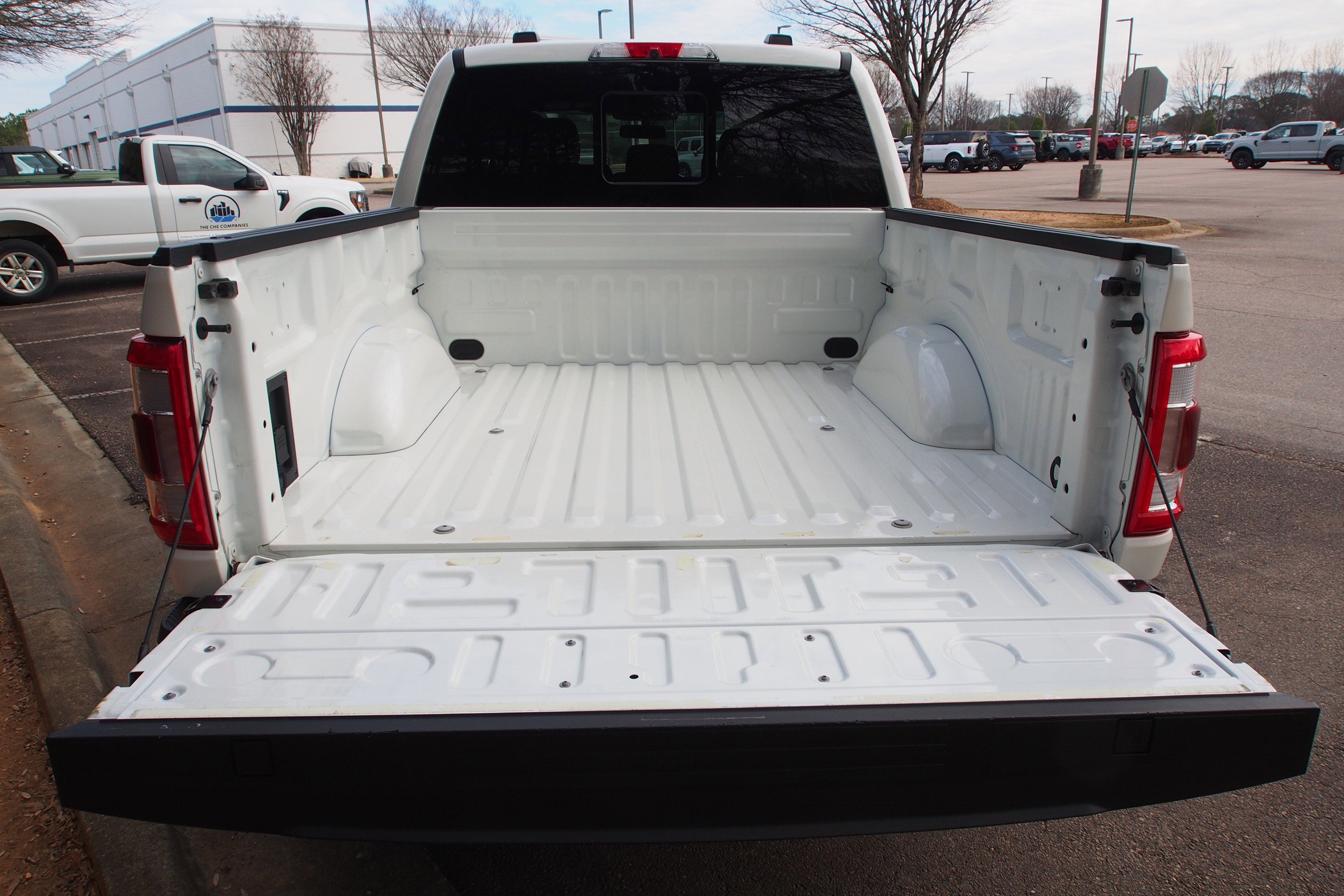 Used 2022 Ford F150 Lariat w/ Equipment Group 502A High AWD/4WD image 7