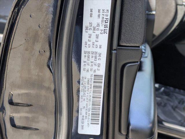 Used 2018 Jeep Grand Cherokee Limited image 24