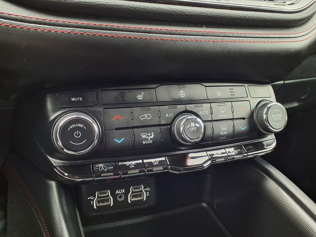 Certified 2023 Dodge Durango GT image 9