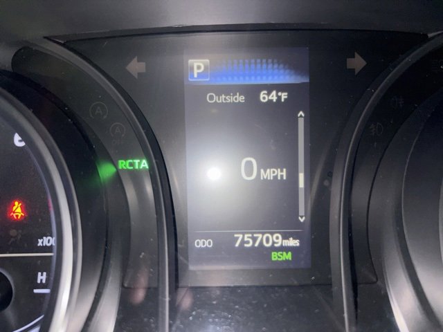 Used 2018 Toyota Camry SE image 10