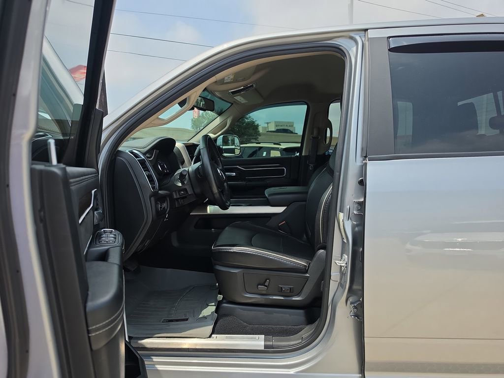 Used 2022 RAM 2500 Laramie AWD/4WD image 14