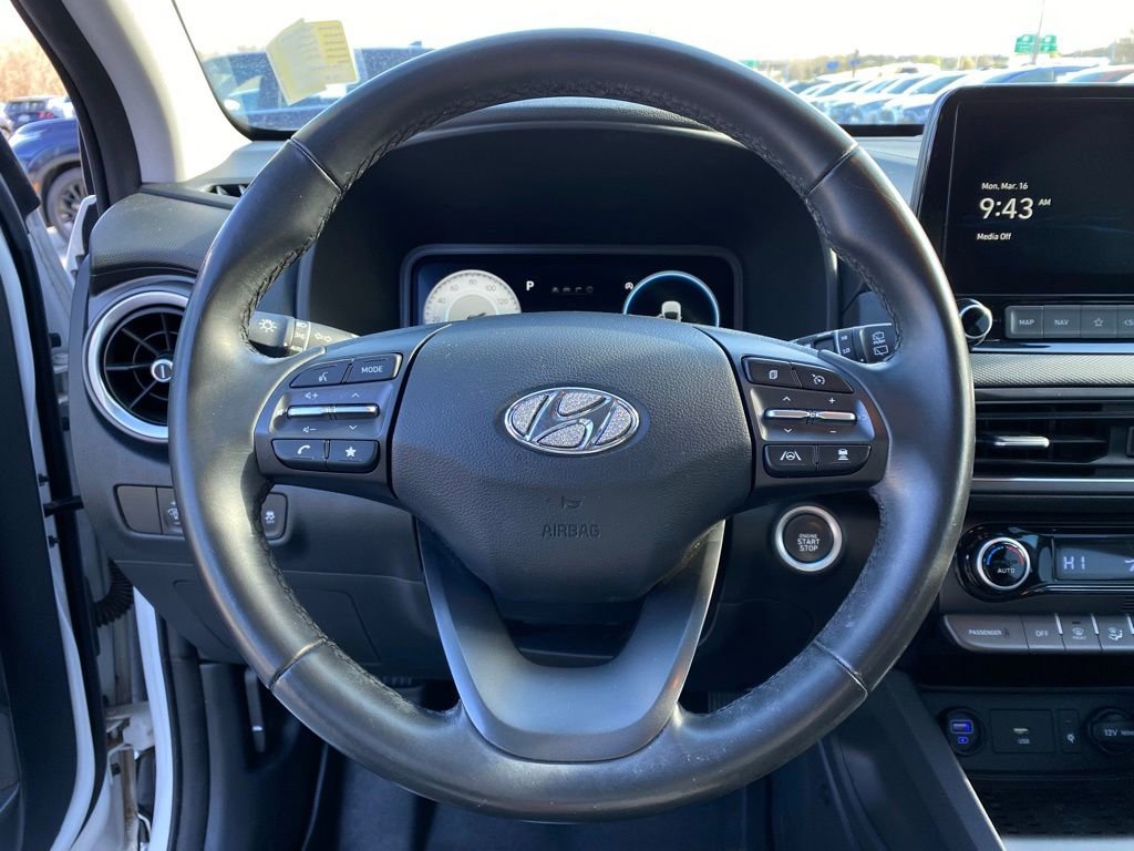Used 2022 Hyundai Kona Limited image 13