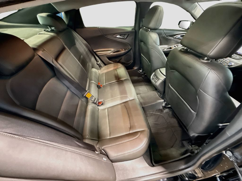 Used 2019 Chevrolet Malibu Premier w/ Sun and Wheel Package FWD image 26