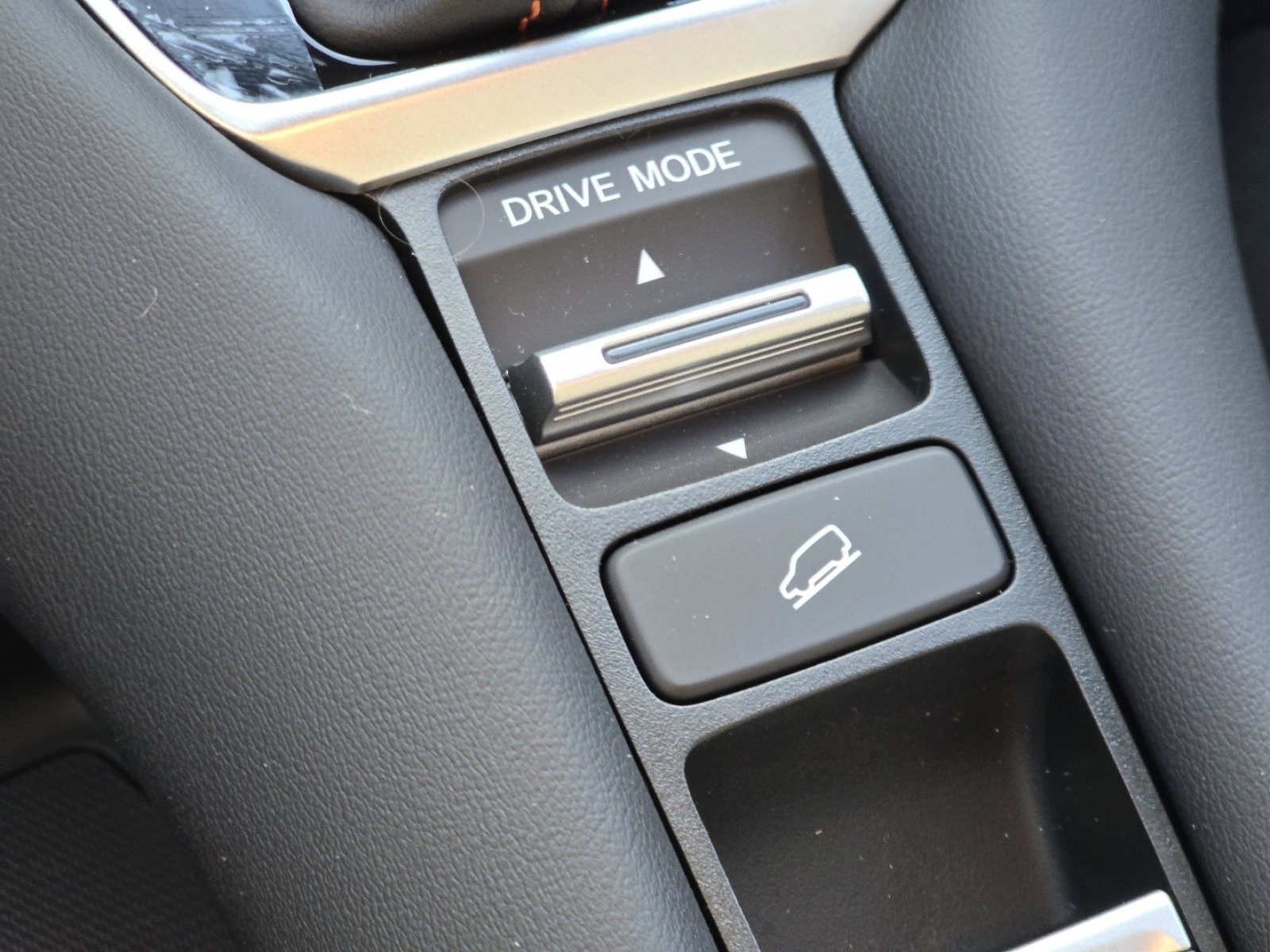 New 2026 Honda HR-V Sport image 7