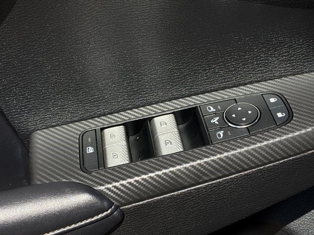 Used 2025 Mitsubishi Outlander SE AWD/4WD image 13