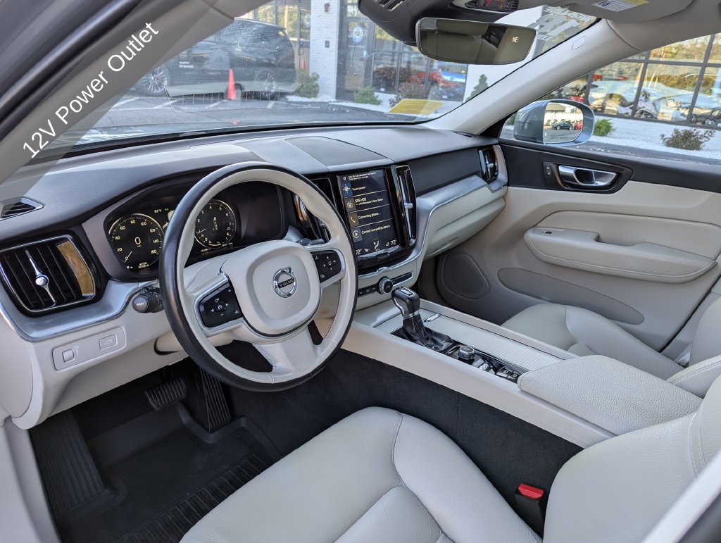 Used 2018 Volvo XC60 T5 Momentum w/ Convenience Package AWD/4WD image 14