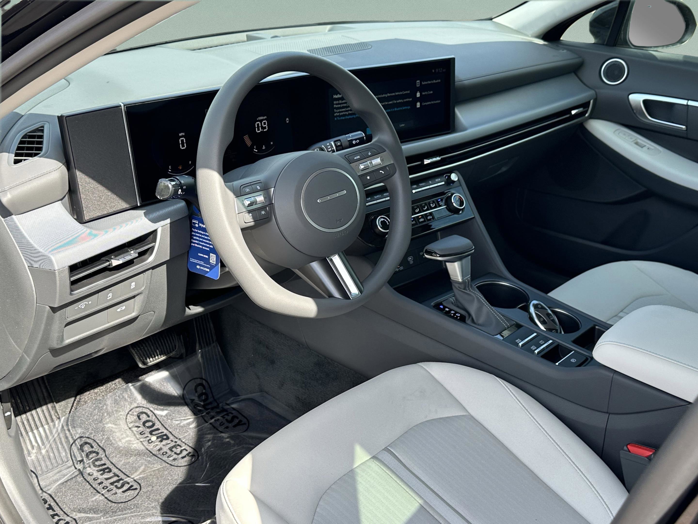New 2026 Hyundai Sonata SE FWD image 14