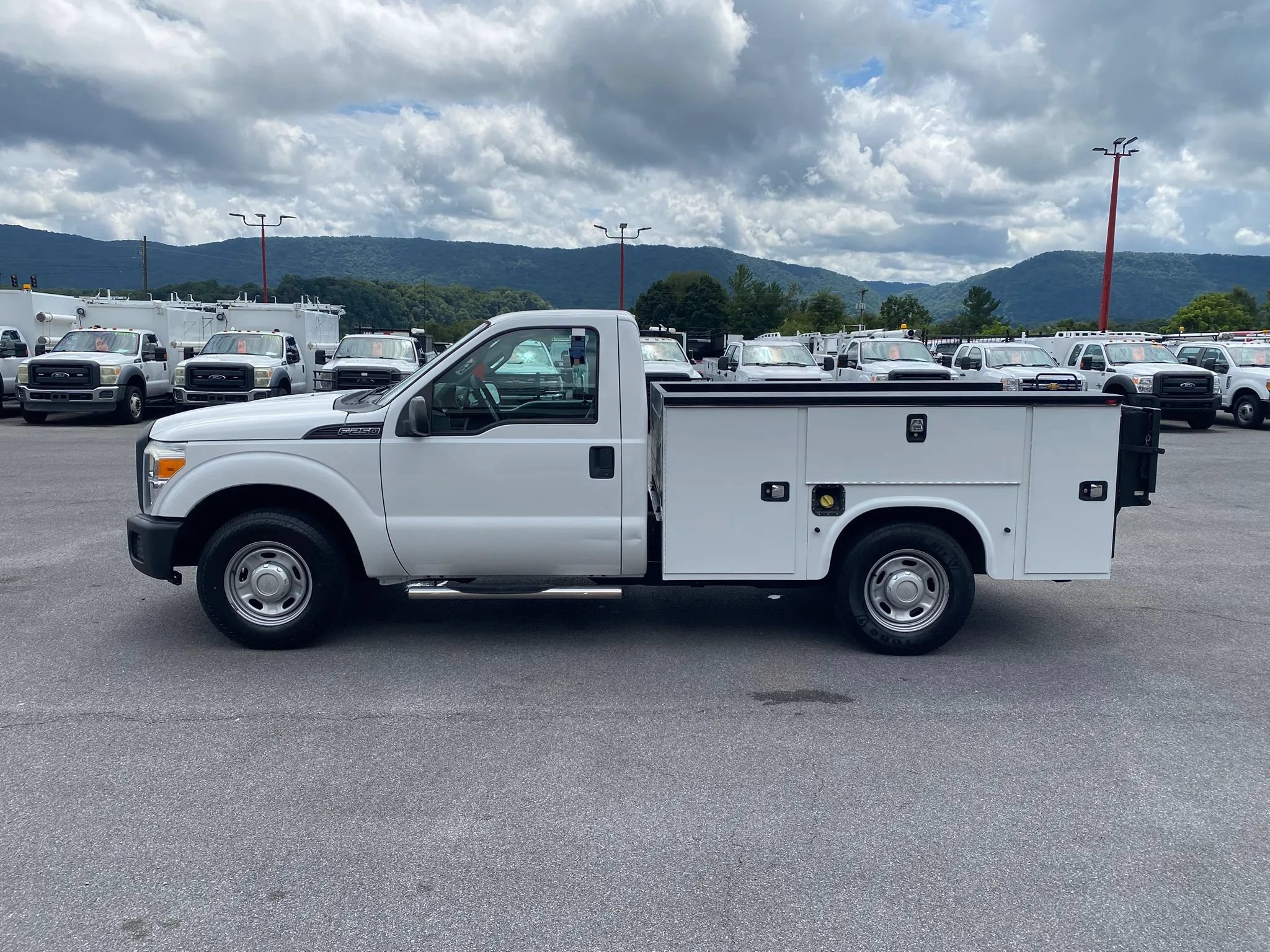 Used 2016 Ford F250 XL RWD image 5