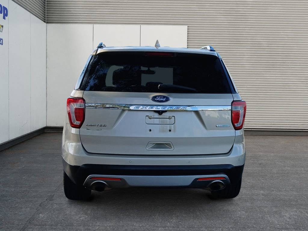 Used 2017 Ford Explorer Limited image 4